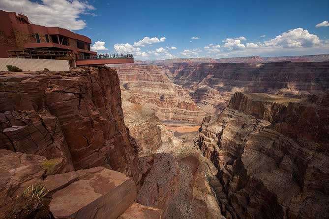 Tour en helicóptero por el Gran Cañón con aterrizaje en Eagle Point Rim